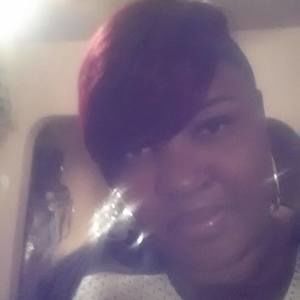 Meet your Posher, Tee